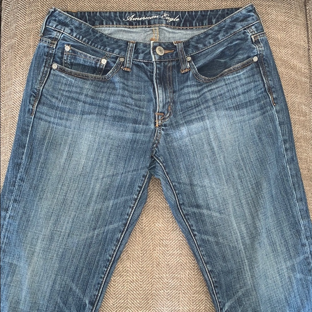 EUC American Eagle Boy Fit "CROPPED" Jeans Size 8.